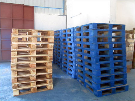 Heat Treated Wooden Pallets