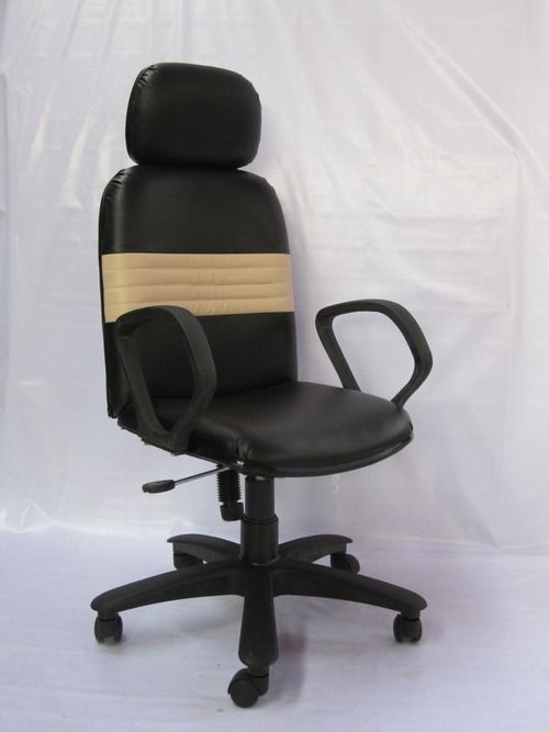 COMFORTABLE HIGH BACK CHAIR