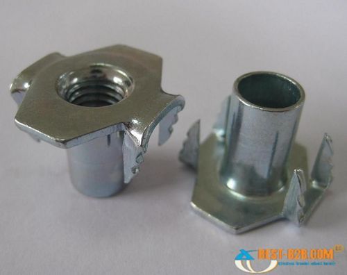 Tee Hex Nuts