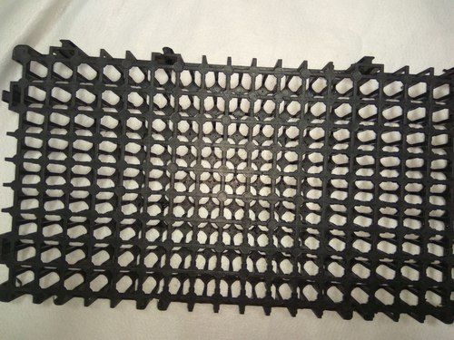 Drainage mat