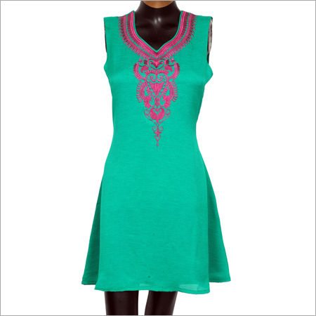 Metal Sleeveless Georgette Kurtis