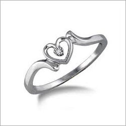 ladies diamond ring