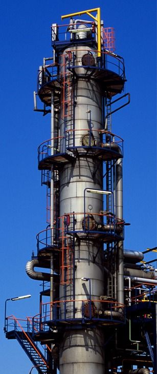 Packed Distillation Column Application: Outdoor