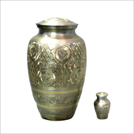 Engraving Metal Urn at Best Price in Moradabad, Uttar Pradesh | Faizan ...