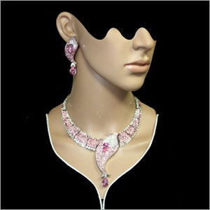 Trendy Designer Necklace Set