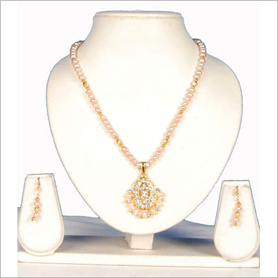 Pink Pearl Pendant Set