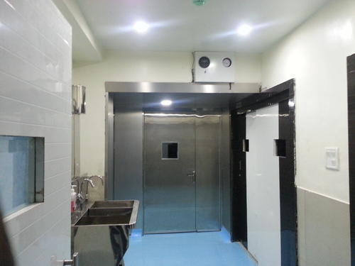 Swing Operation Theater Door in SS