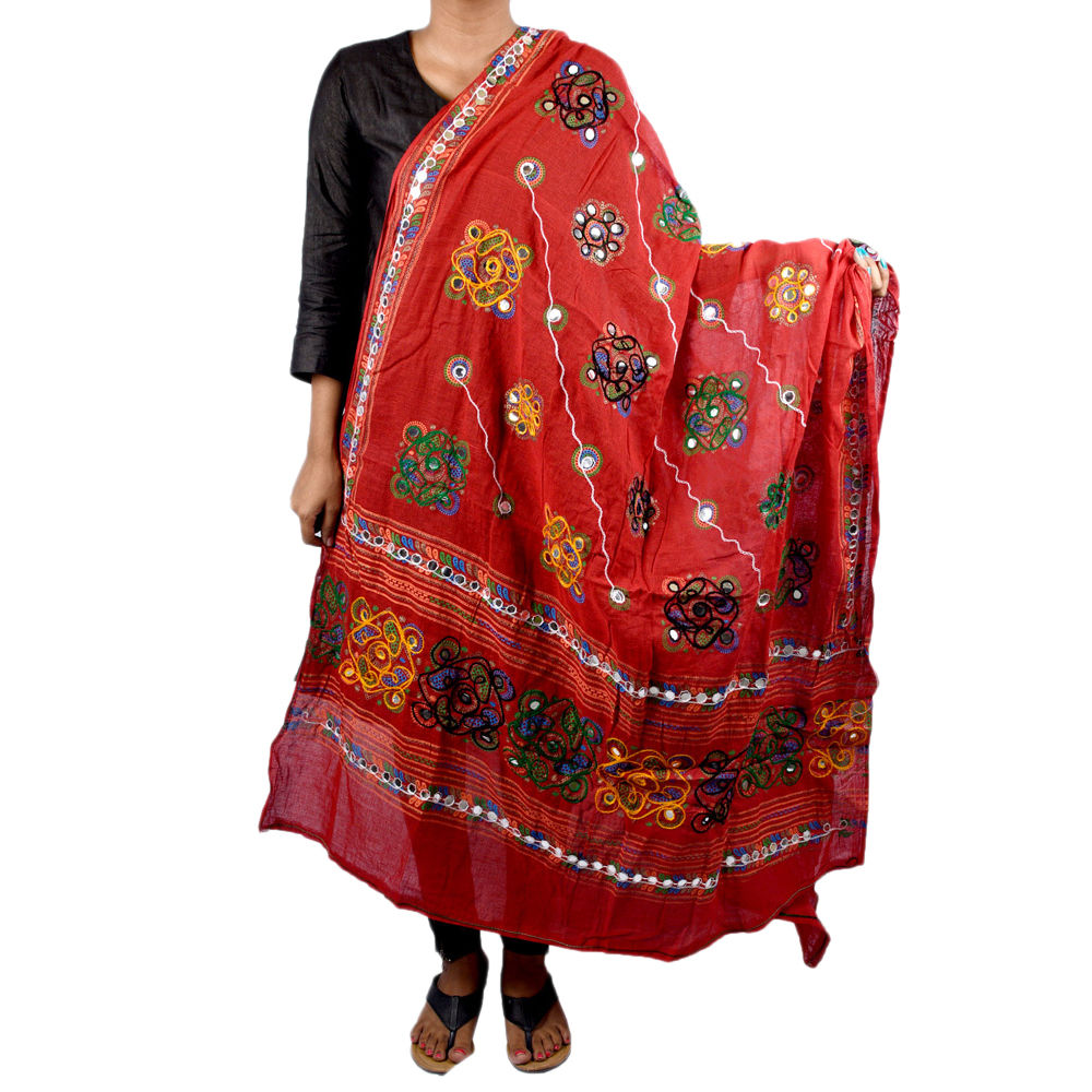 Ladies Kutch Dupatta Laheriya Border