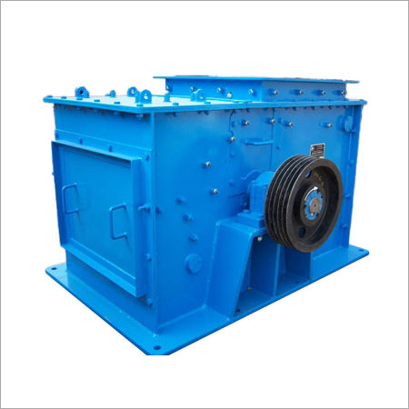 Crusher Machine - Rugged Durability, High Operational Fluency | Easy Maintenance, Impact Resistance