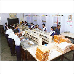 Chemistry Laboratory Furniture Size: As Per Requirement