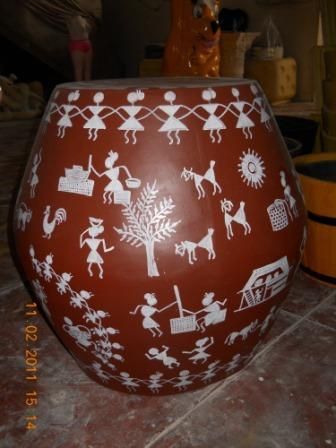 Fiberglass Warli Stool