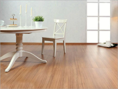 Natural Wood Floorings Application: Chemical Laboratory