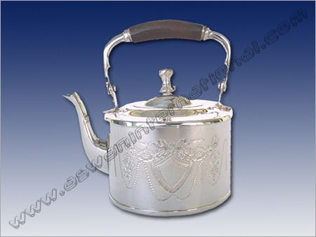 Oval Teapot Engraved Wooden Handle 4cc
