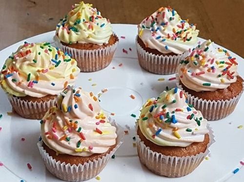 Cake Yummy Eggless Vanilla Cupcakes