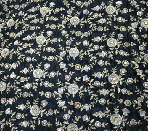 असाधारण रूप से सॉफ्ट एम्ब्रॉयडरी और प्रिंटेड कॉटन फ़ैब्रिक