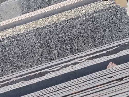 Glossy Finish Granite Slabs