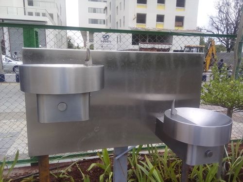 Drinking Water Fountain 230 V Ac Cold Temperature: 12 Celsius (Oc)