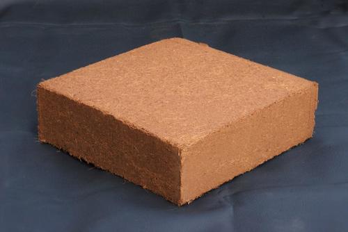 Light Brown Coco Coir Pith Blocks (5 Kg)