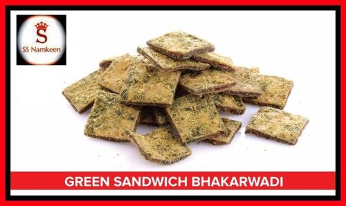 Crispy Green Sandwich Bhakharwadi