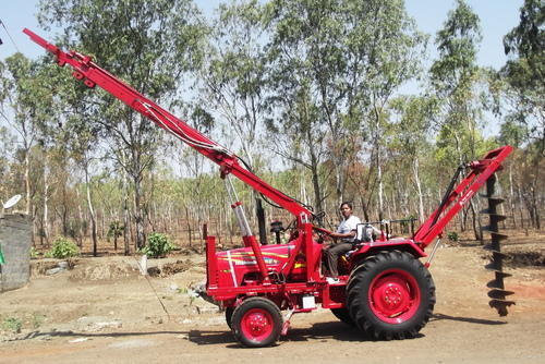 Tower Mounted Tractor Pole Erection Machine