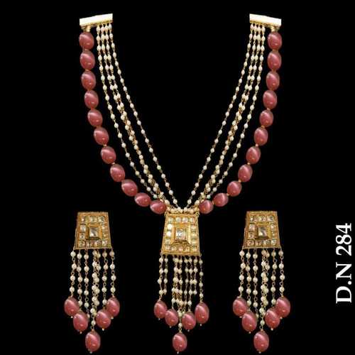 Ladies Fancy Necklace Set