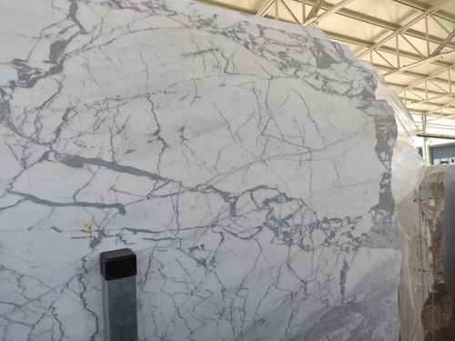 Polished Calacatta Belgia Marble