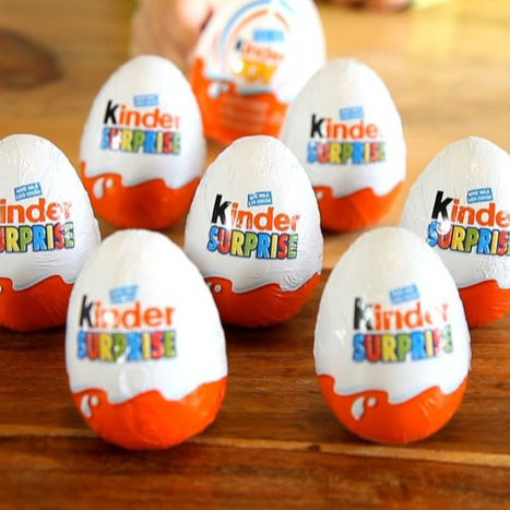 Kinder Joy Surprise Chocolate - Ingredients: Biscuit