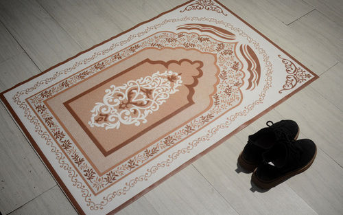 White Rectangle Pvc Prayer Mat (80*120Cm)