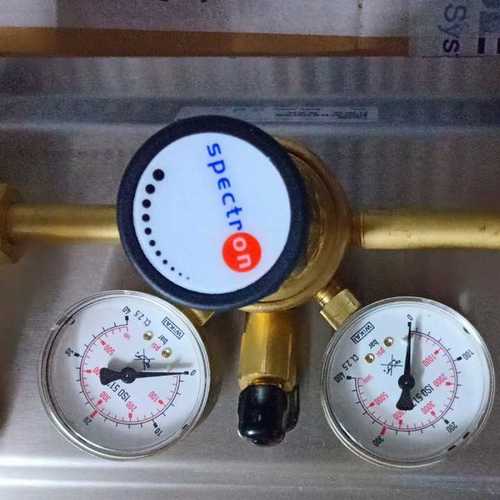 Messer High Pressure Manifold Regulator Size: Various Sizes Are Available