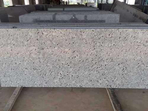 Fine Finish Moon White Granite Slabs