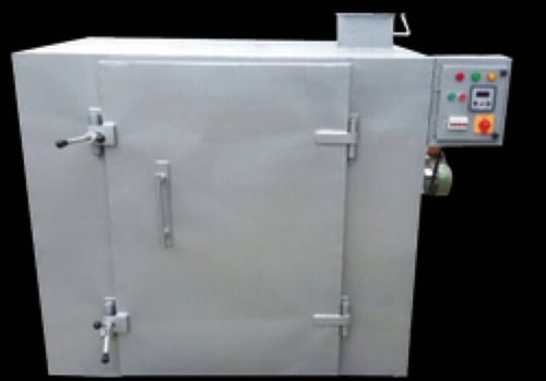 Vegetable Dehydrating Machine Capacity: 20-1000Kg/ Batch Kg/Hr