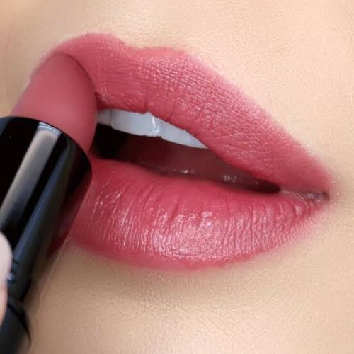 Ladies Cosmetic Glossy Lipstick Ingredients: Herbal at Best Price in Noida