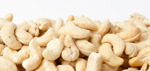 Cream Common Dried Cashew Nuts