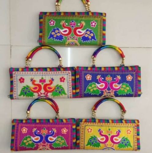 designer hand crafted kutchi traditional purse 168