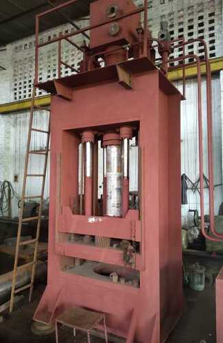 Hydraulic Power Press Machine - 40 Inches, Stainless Steel Body, Robust Design, Long Working Life, Optimum Functionality, Silver Finish