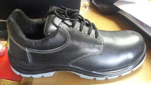 Safety Shoe With Steel Toe