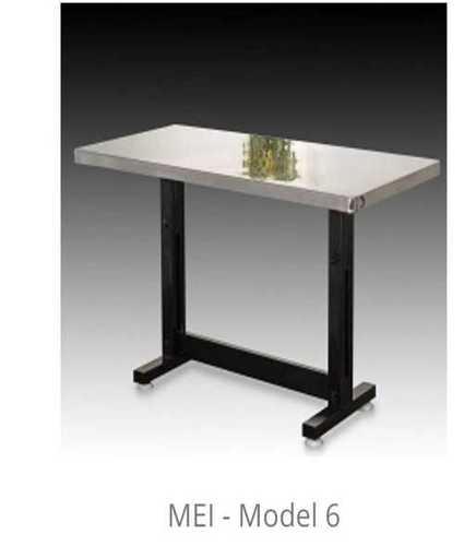 Satin Square Shape Restaurant Dining Table