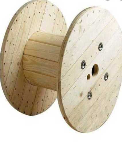 Brown Wooden Cable Drum - 100-200 mm Diameter, Max Cable Length 15-20 m | New, Customized Size, Round Shape