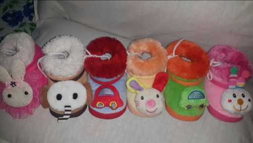 Fancy Born Baby Booties Size: Customized