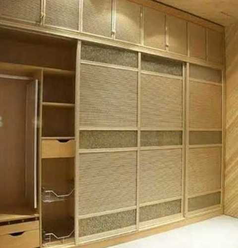 Wooden Hinged Modular Wardrobe Carpenter Assembly