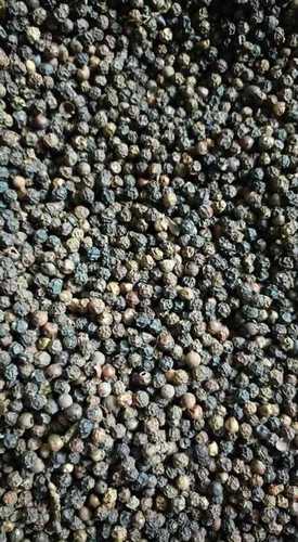 Natural Dried Black Pepper