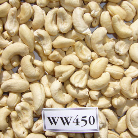 White Roasted And Unsalted Cashew Nuts