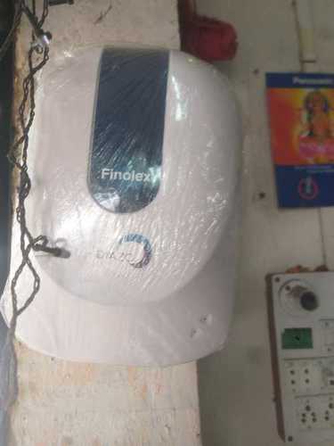 White Finolex Electric Water Geyser 