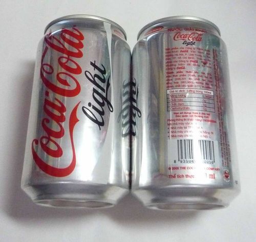 Light Soft Drink (Coca Cola) Packaging: Can (Tinned)