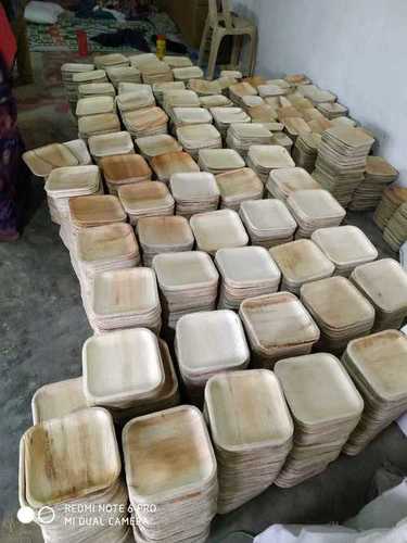 Brown Natural Areca Palm Leaf Plates