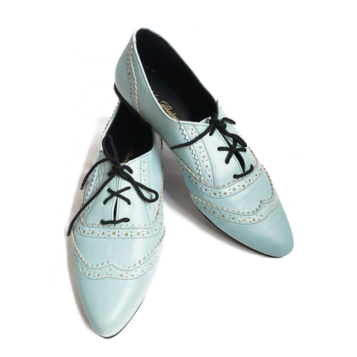 pointed brogues