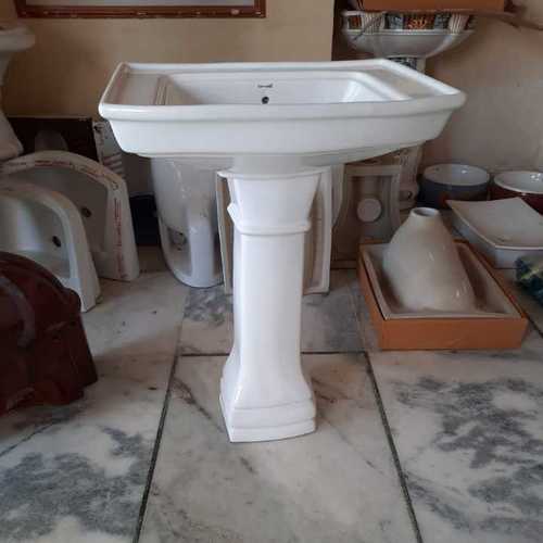 Victoria Pedestal Wash Basin Set