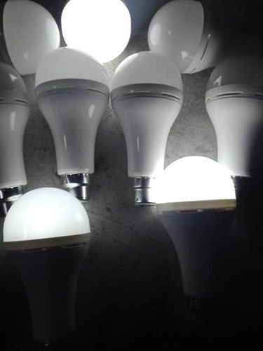 Rechargeable LED BULB 7W