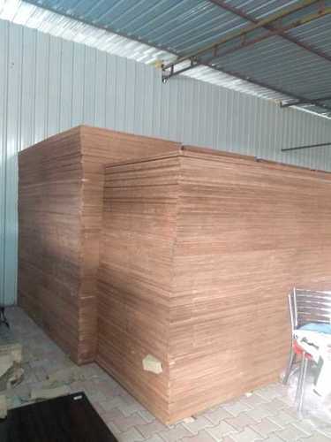 Poplar Plain Pattern Polished Plywood