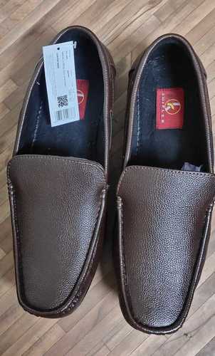 Men''s Fine Finished Brown Slip-On Casual Leather Shoes - Plain Design, Comfortable Fit, Versatile Style